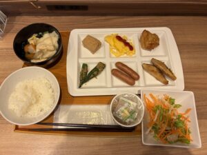 朝食