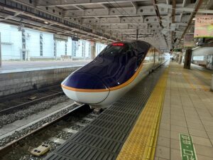 E8系