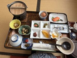 朝食