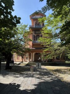 山形郷土館外観